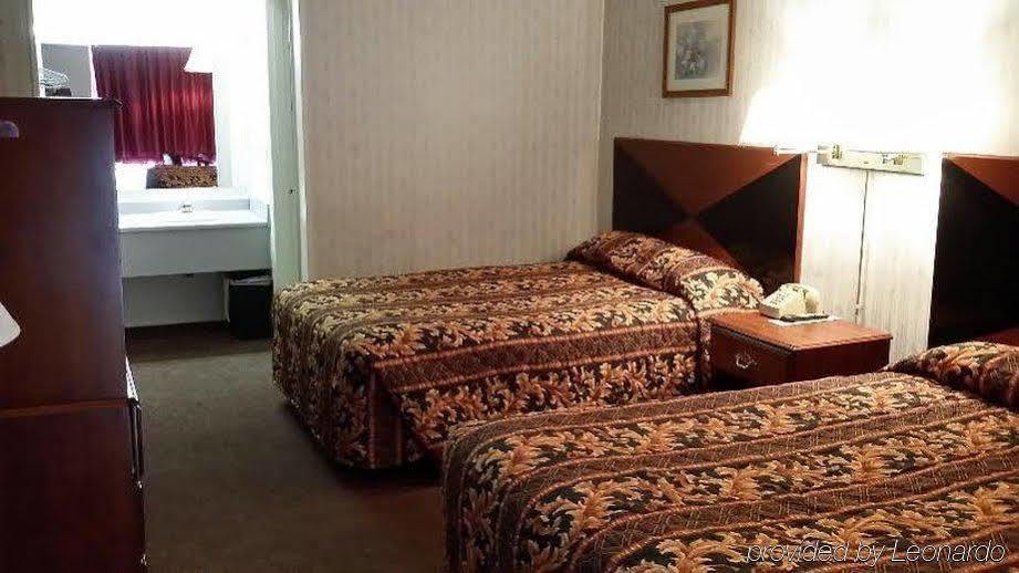 Red Carpet Inn - Louisville Zewnętrze zdjęcie
