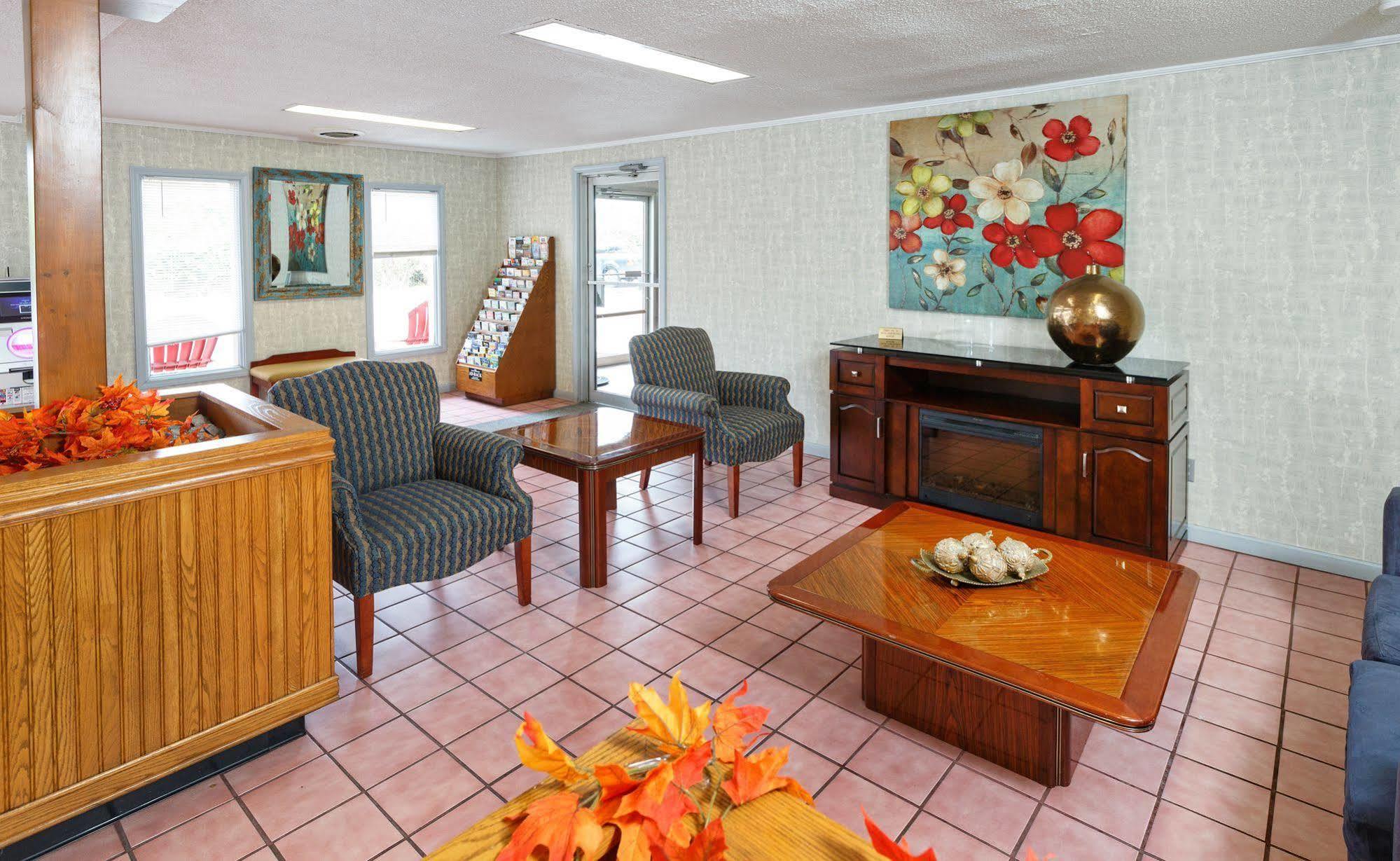 Red Carpet Inn - Louisville Zewnętrze zdjęcie