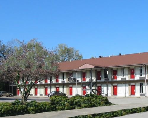 Red Carpet Inn - Louisville Zewnętrze zdjęcie