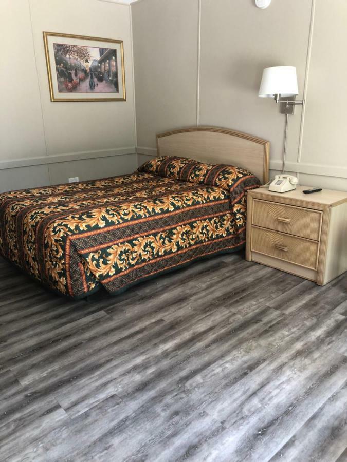 Red Carpet Inn - Louisville Zewnętrze zdjęcie